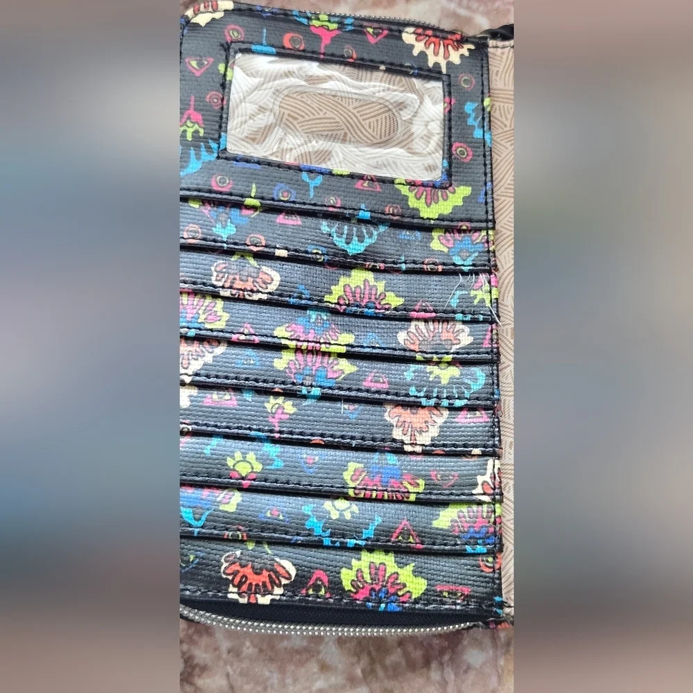 Sakroots Zip Wallet Purse Coated Canvas Peace Sign Design Many Pockets NO STRAP